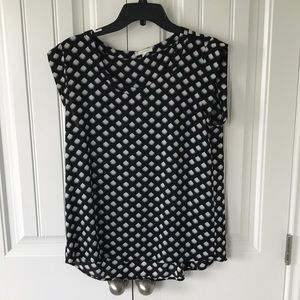 Two Pleione Cap Sleeve Shirts, size M